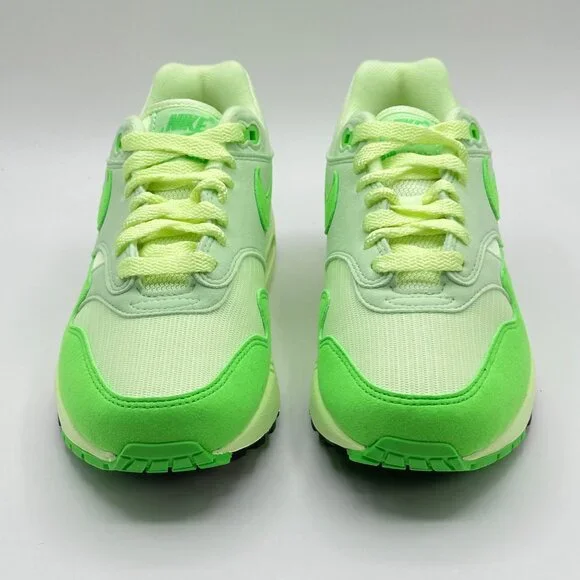 Women's Nike Air Max 1 '87 Vapor Green HJ7329-376 Size 6.5 - Picture 3 of 12